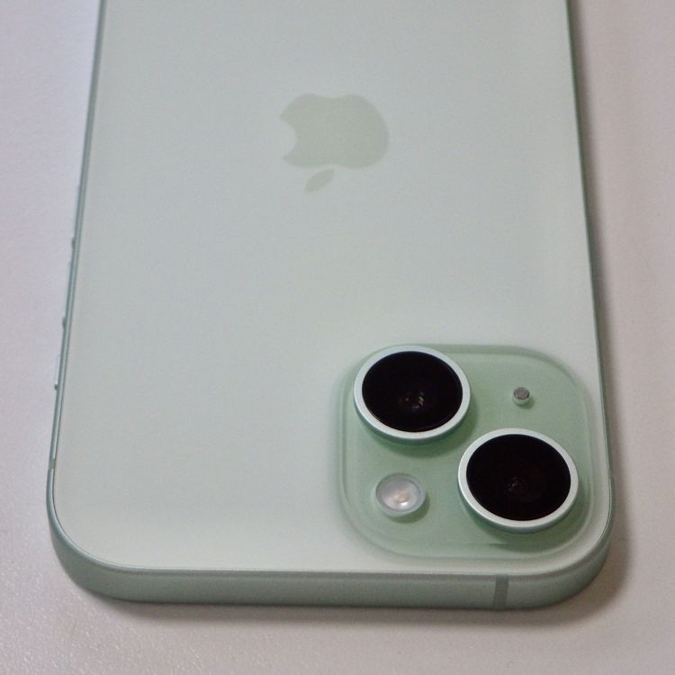 Ķ���� SIM�ե꡼ iPhone15 256GB ���꡼�� ����84% ����̵��