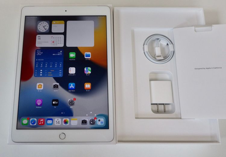 ����ios15.4 �ե꡼ iPad(��8����) Wi-Fi+Cellular 32GB ����95%