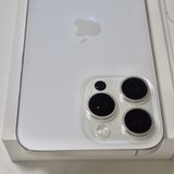 Apple�� SIM�ե꡼ iPhone15 Pro MAX 256GB ����90% �ۥ磻��