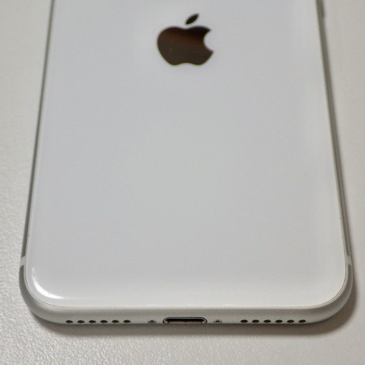超美品 SIMフリー iPhone SE(第2世代) 64GB 電池85% ホワイト