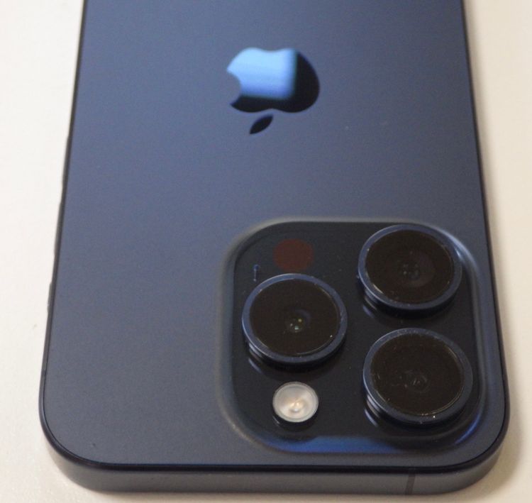Ķ���� SIM�ե꡼ iPhone 15 Pro 256GB �֥�å� ����85% ����̵��