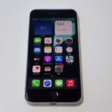 SIM�ե꡼ iPhone SE(�裲����) 64GB �ۥ磻�� ����80% ����̵��