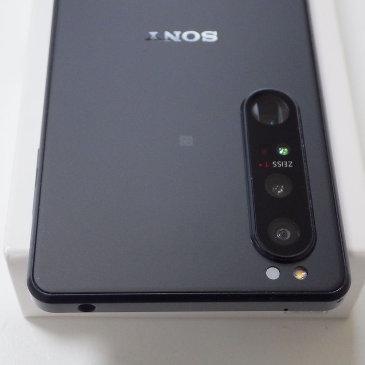 SIM�ե꡼ docomo  Xperia 1 III SO-51B �֥�å� ����̵��