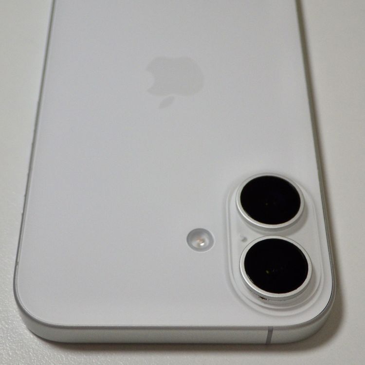 Ķ���� SIM�ե꡼ iPhone16 128GB �ۥ磻�� ����92% ����̵��