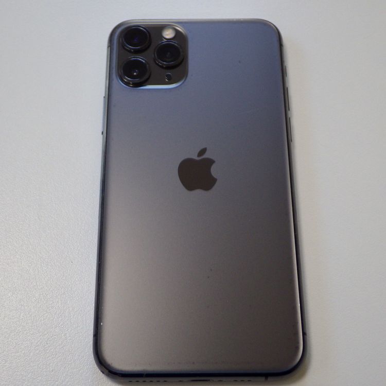 SIM�ե꡼ iPhone11 Pro 64GB ����81% ����̵��