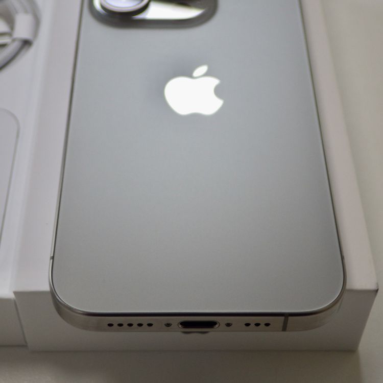 Ķ���� Apple�� SIM�ե꡼ iPhone15 Pro 128GB ����86% �ʥ�����