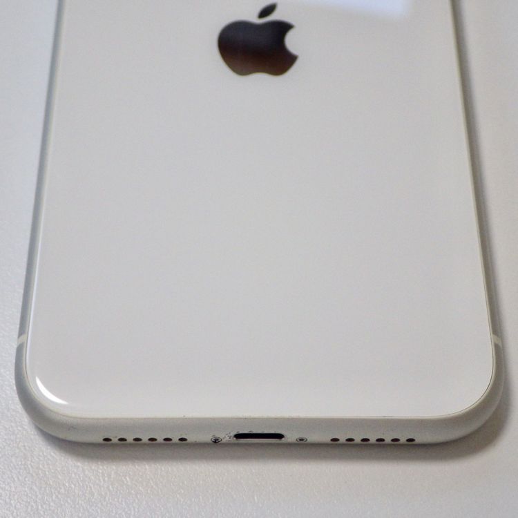 SIM�ե꡼ iPhone11 128GB ����83% �ۥ磻�� ����̵��