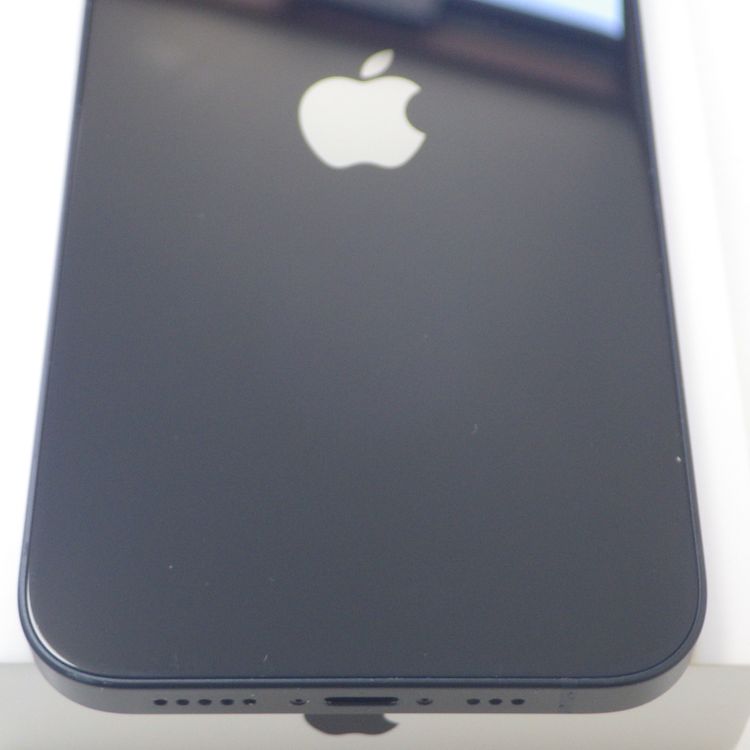 SIM�ե꡼ iPhone13 256GB �֥�å� ����88% ����̵��