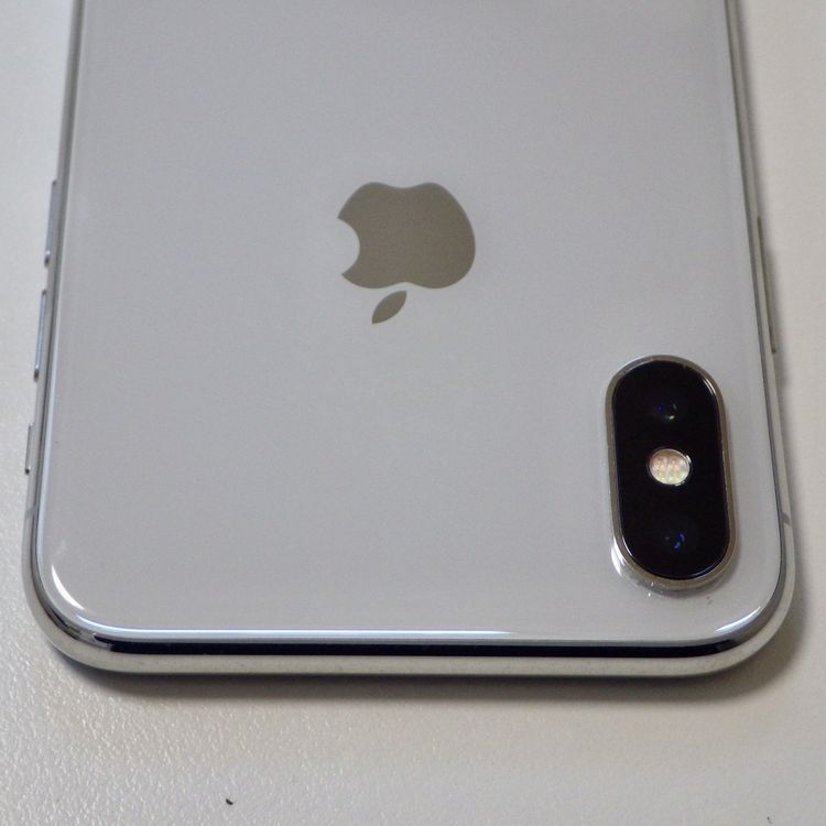 SIM�ե꡼ iPhone X 64GB ����85% ����С� ����̵��