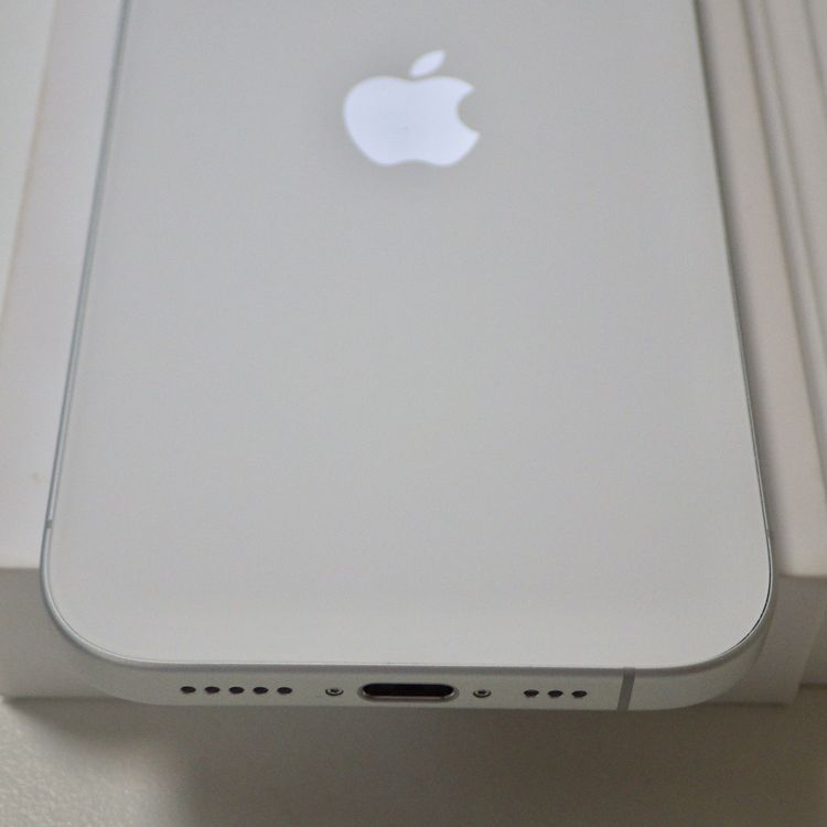 Ķ���� SIM�ե꡼ iPhone16 128GB �ۥ磻�� ����100% ����̵��