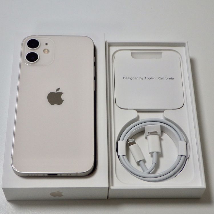 SIM�ե꡼ iPhone12 mini 64GB �ۥ磻�� ����84% ����̵��