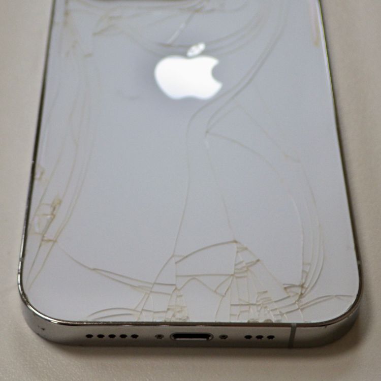 ���̳�� SIM�ե꡼ iPhone14 Pro 128GB ����83% ����С� ����̵��