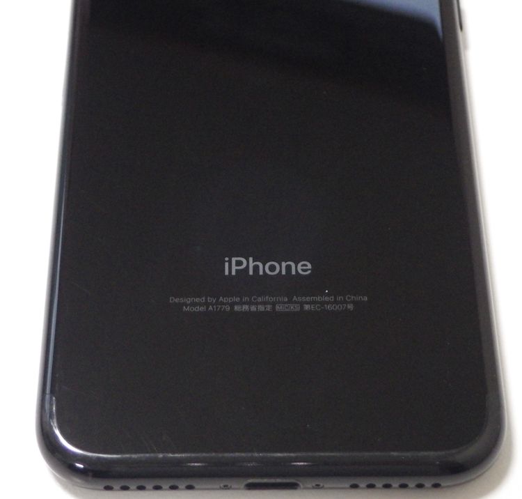 SIM�ե꡼ iPhone7 128GB �����åȥ֥�å� ����79% ����̵��