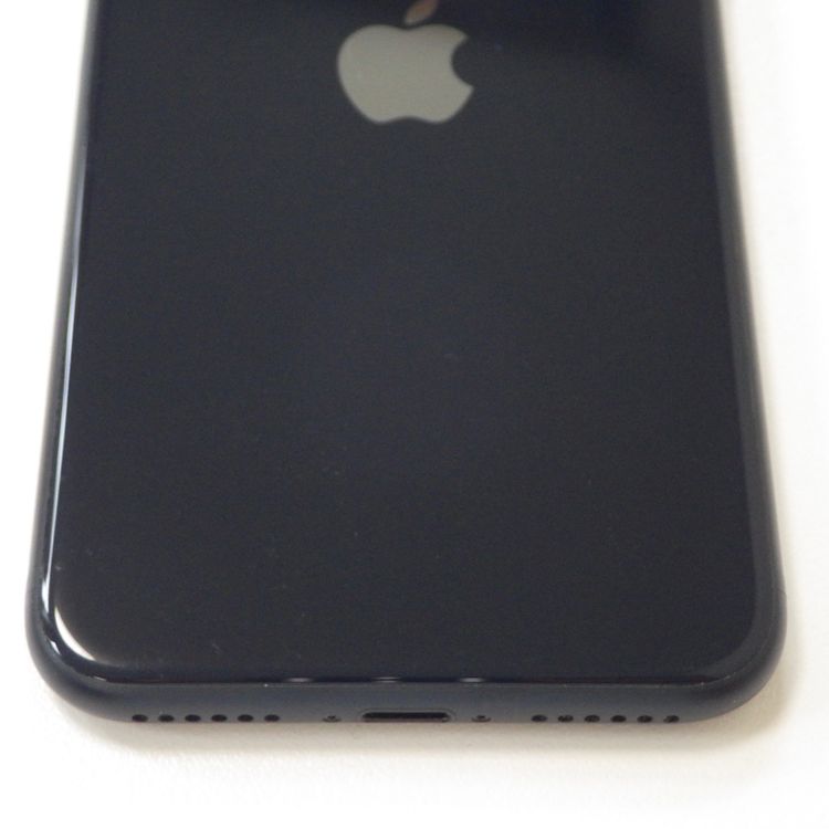 SIM�ե꡼ iPhone SE(��3����) 128GB ����93% �ߥåɥʥ��� ����̵��