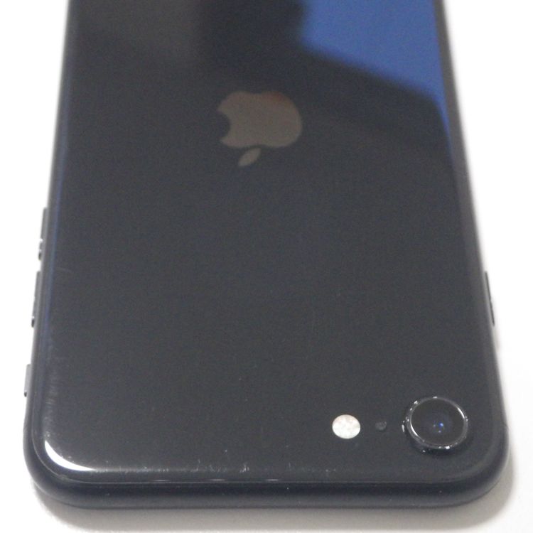 SIM�ե꡼ iPhone SE(�裲����) 128GB ���쥤 ����87% ����̵��