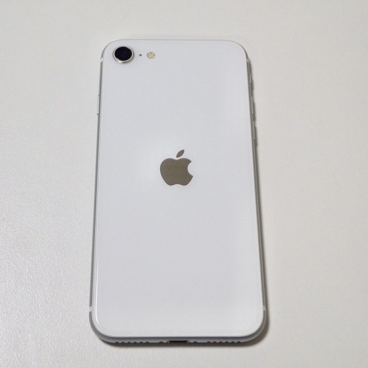 SIM�ե꡼ iPhone SE(�裲����)64GB �ۥ磻�� ����86%