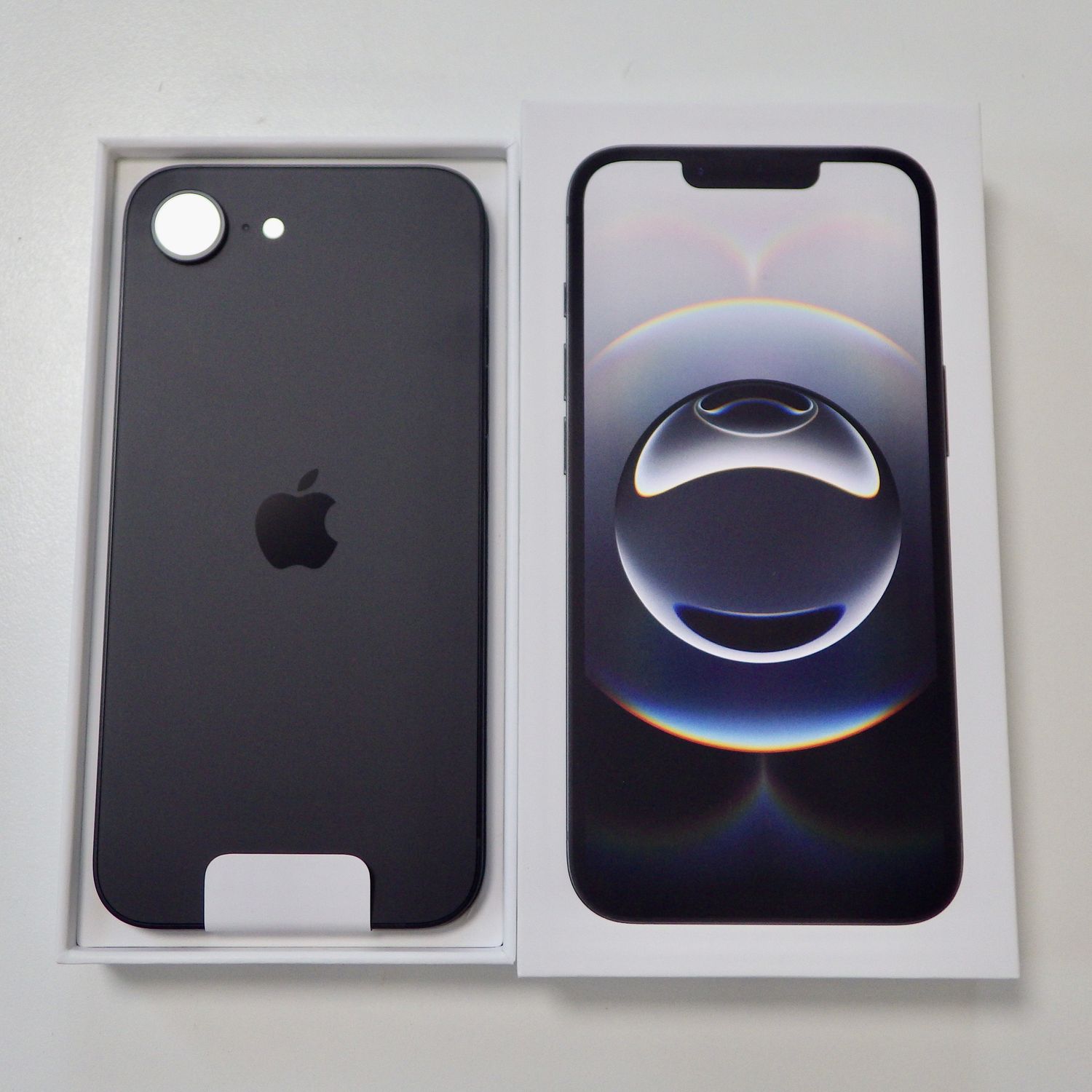 iphone16e ブラック 128GB 未使用品 ムスビー|Apple版 ほぼ未使用 SIMフリー iPhone16e 128GB