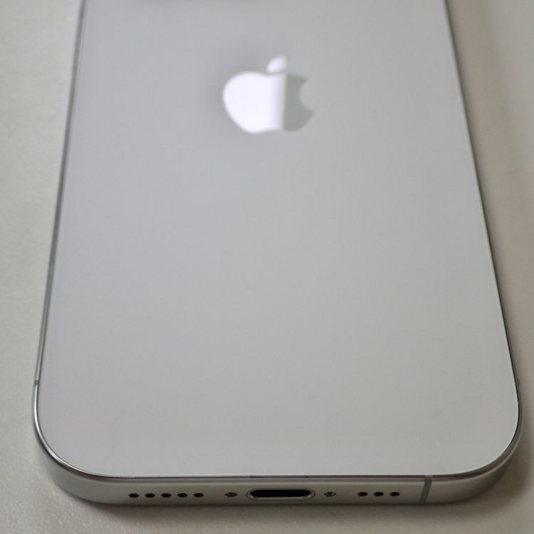 ����Ʊ�� SIM�ե꡼ iPhone16 Pro 256GB ����91% ����̵��