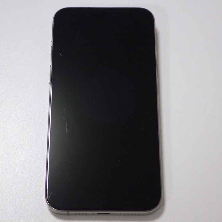 SIM�ե꡼ iPhone15 Pro Max 256GB ����85% �ʥ���������˥���