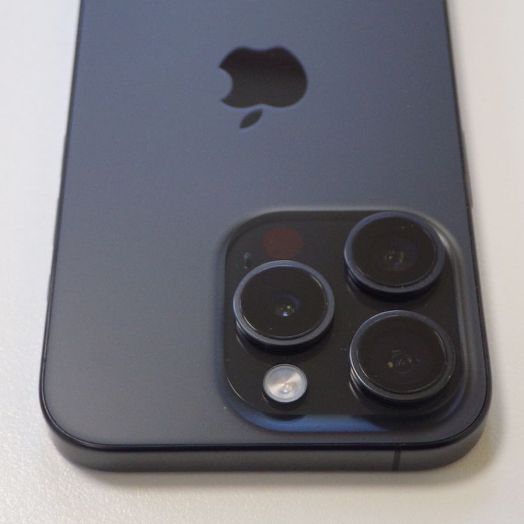 SIM�ե꡼ iPhone15 Pro 512GB ����87% �֥�å������˥��� ����̵��