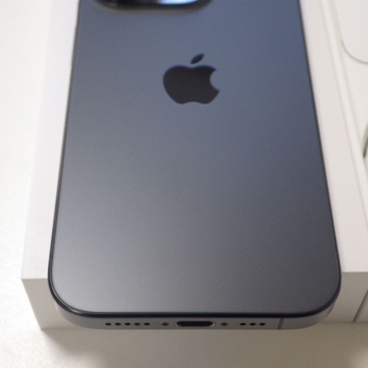 Apple�� SIM�ե꡼ iPhone15 Pro 128GB ����88% �֥�å������˥���