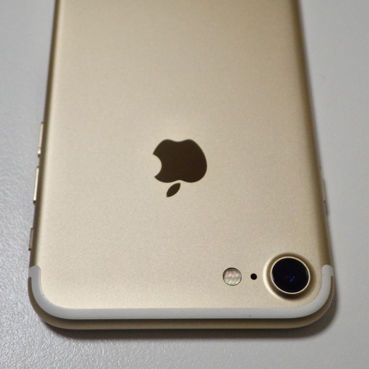 SIM�ե꡼ iPhone7 128GB ����88% ������� ����̵��