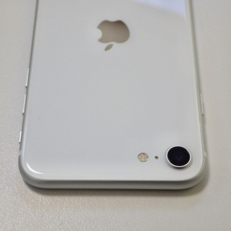 SIMե꡼ iPhone SE(裲) 64GB ۥ磻 80% ̵