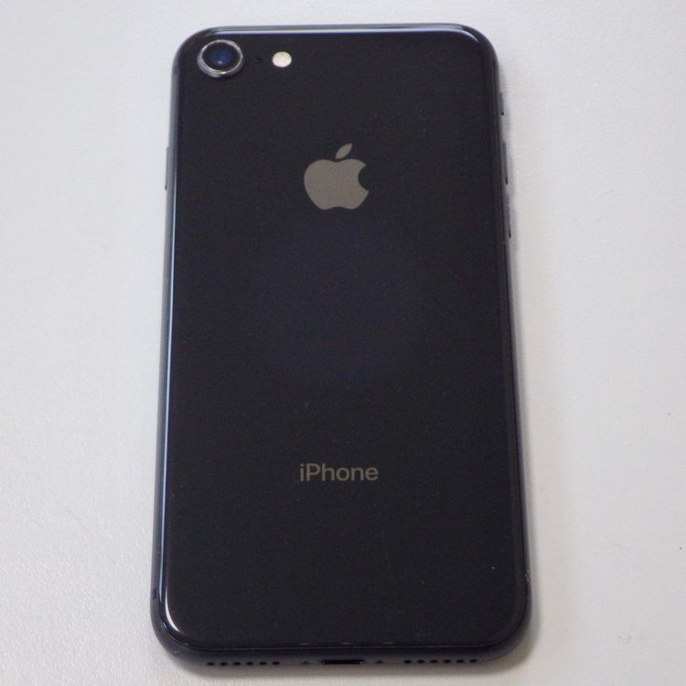 SIM�ե꡼ iPhone8 64GB ����83% ���쥤 ����̵��