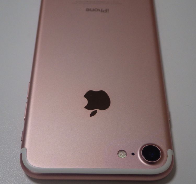 SIM�ե꡼ iPhone7 32GB ������������� ����86�� ����̵��