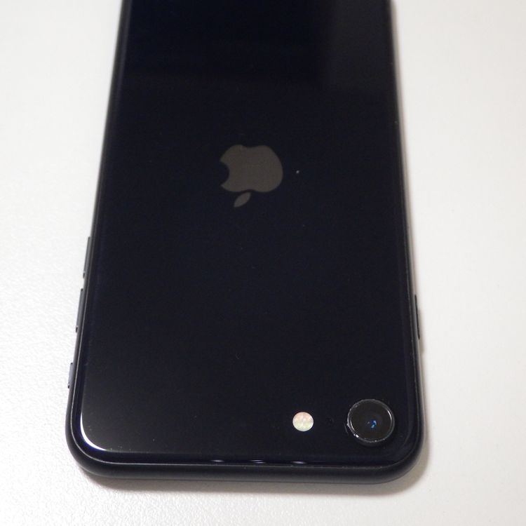 SIM�ե꡼ iPhone SE(��3����) 128GB ����90% ����̵��