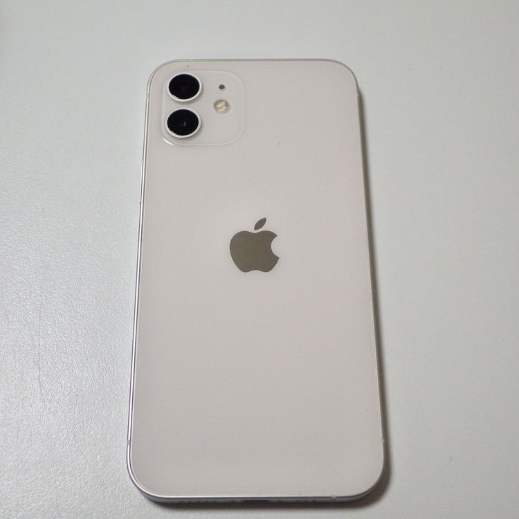 SIM�ե꡼ iPhone12 128GB �ۥ磻�� ����80% ����̵��