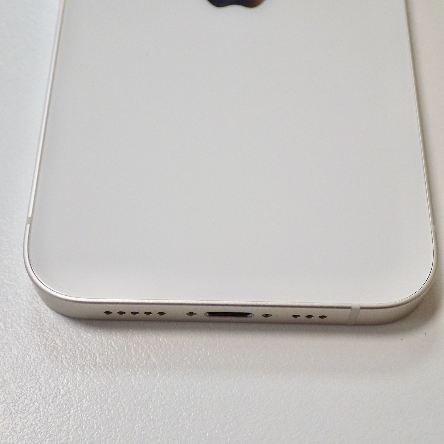 海外品 iPhone14 128GB スターライト SIMフリー ムスビー｜【モバイルBOX】 電池89% SIMフリー iPhone 14 128GB