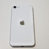 SIM�ե꡼ iPhone SE(�裲����) 64GB �ۥ磻�� ����81% ����̵��