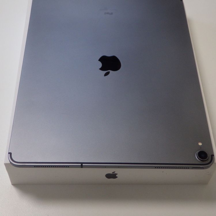 SIM�ե꡼ iPad Pro 12.9���������3�����64GB Wi-Fi+Cellular