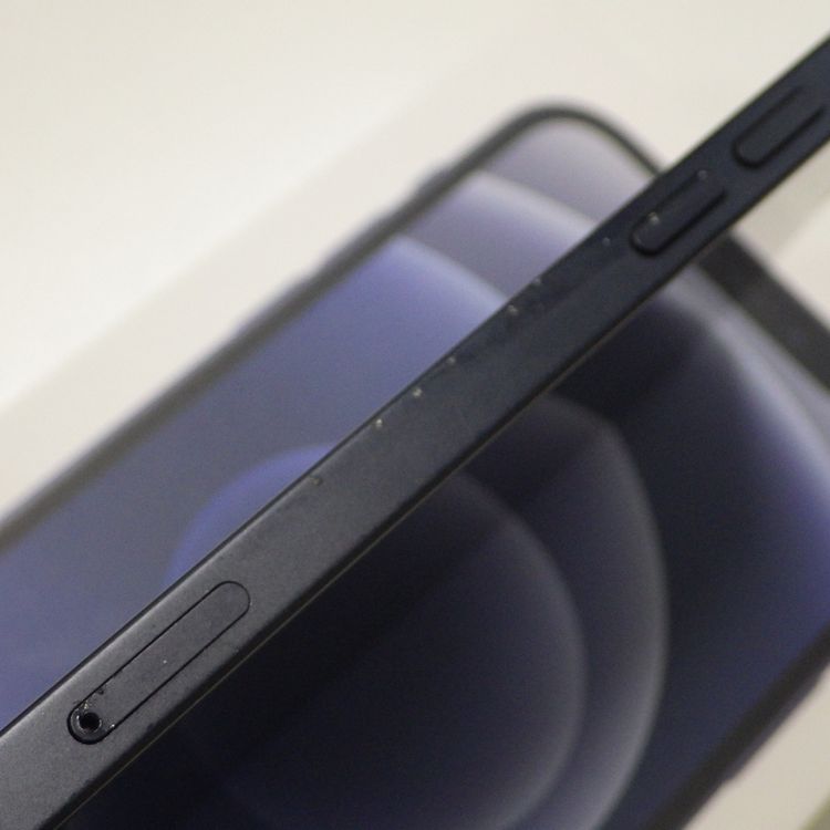 SIM�ե꡼ iPhone12 64GB �֥�å� ����85% ����̵��