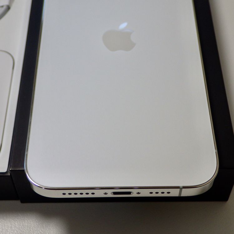 Apple�� SIM�ե꡼ iPhone12 Pro Max 128GB ����С� ����100%