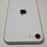 SIMե꡼ iPhone SE(裲) 64GB ۥ磻 84% iOS15