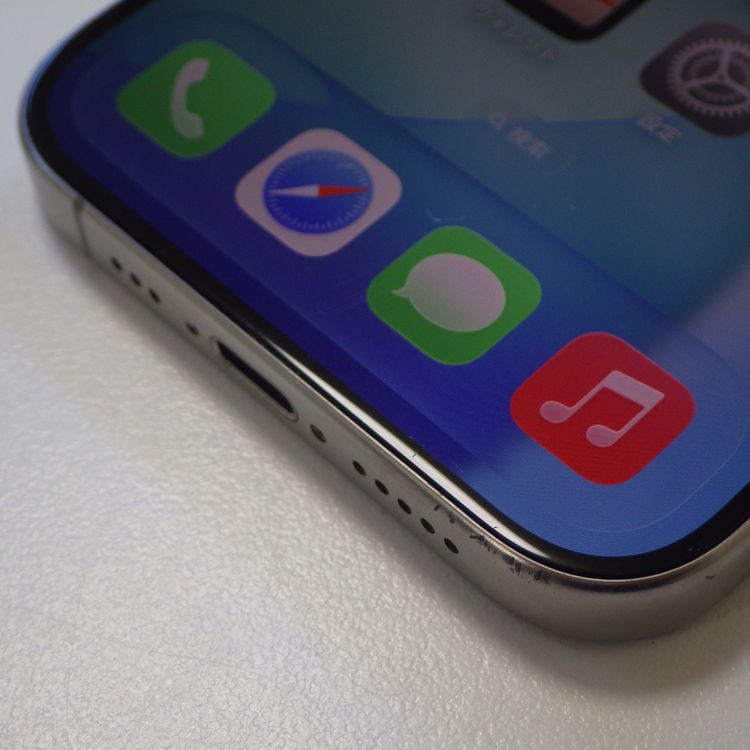SIM�ե꡼ iPhone15 Pro 256GB ����88% �ʥ���������˥���