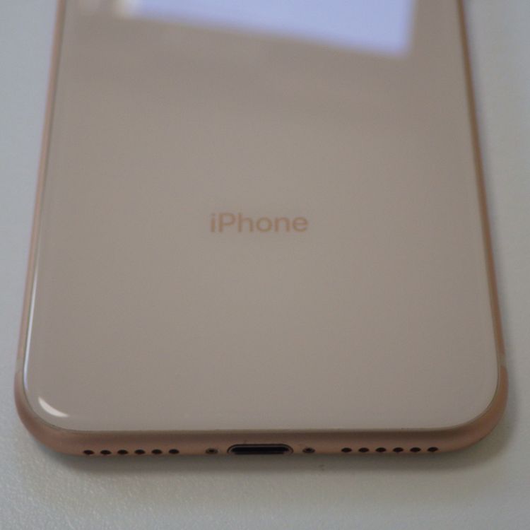 SIM�ե꡼ iPhone8 64GB ������� ����92% ����̵��