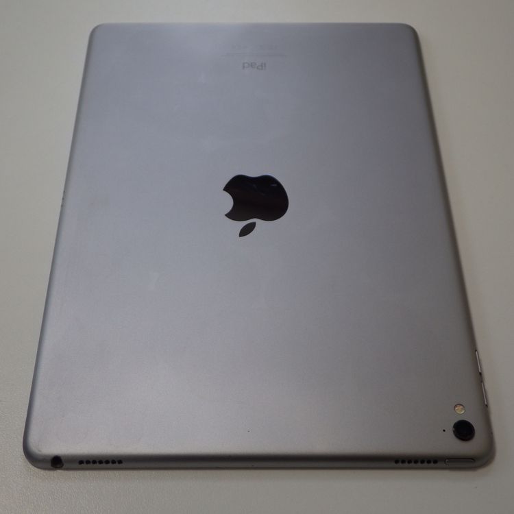 iPad Pro 9.7����� 32GB Wi-Fi��ǥ� ���쥤 ����̵��