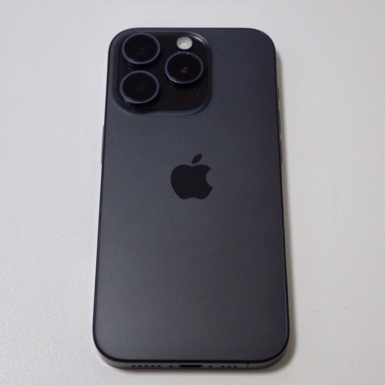 Ķ���� SIM�ե꡼ iPhone15 Pro 256GB �֥�å� ����90% ����̵��