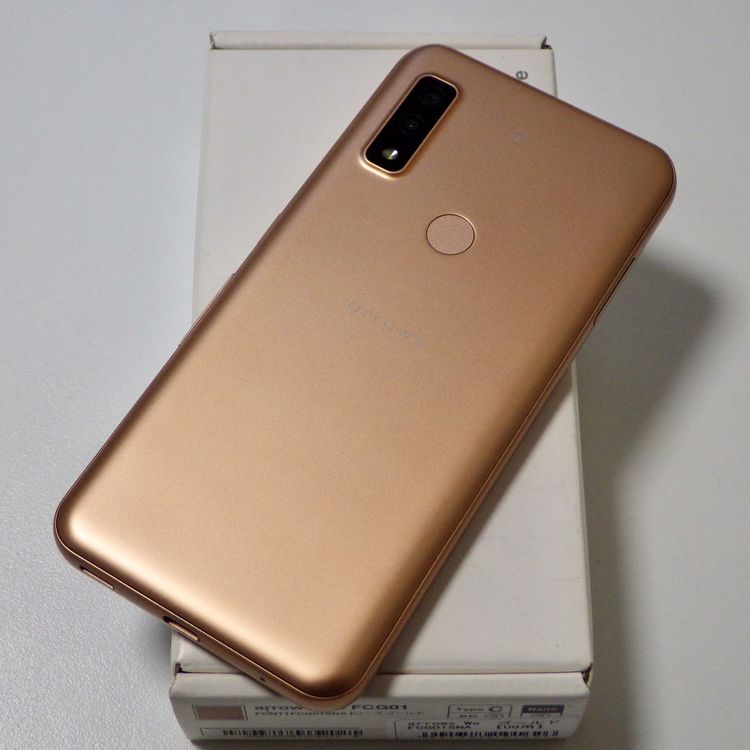 arrows We FCG01 ローズゴールド SIMフリー 本体 ムスビー|SIMフリー au arrows We FCG01 ローズゴールド 送料