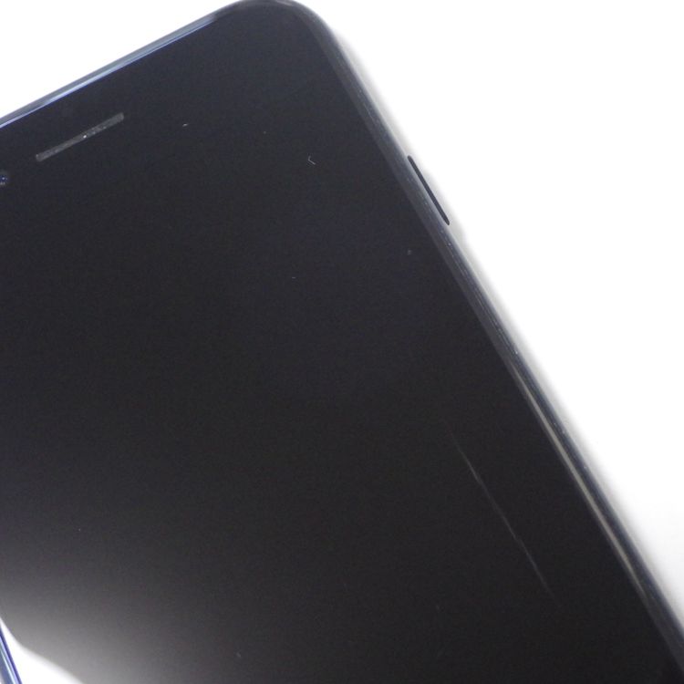 SIM�ե꡼ iPhone SE(��3����) 128GB ����81% �ߥåɥʥ��� ����̵��