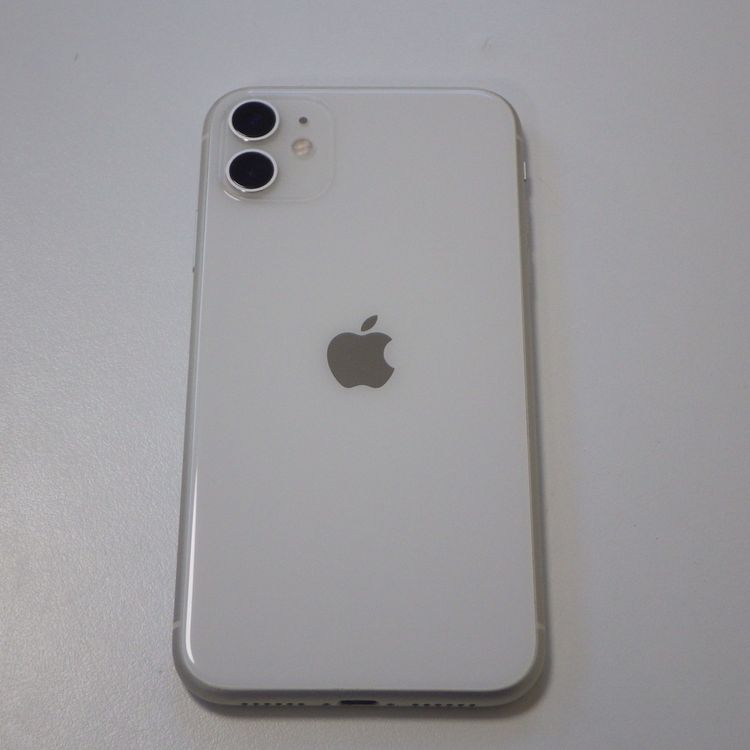 Ķ���� SIM�ե꡼ iPhone11 64GB �ۥ磻�� ����74% ����̵��