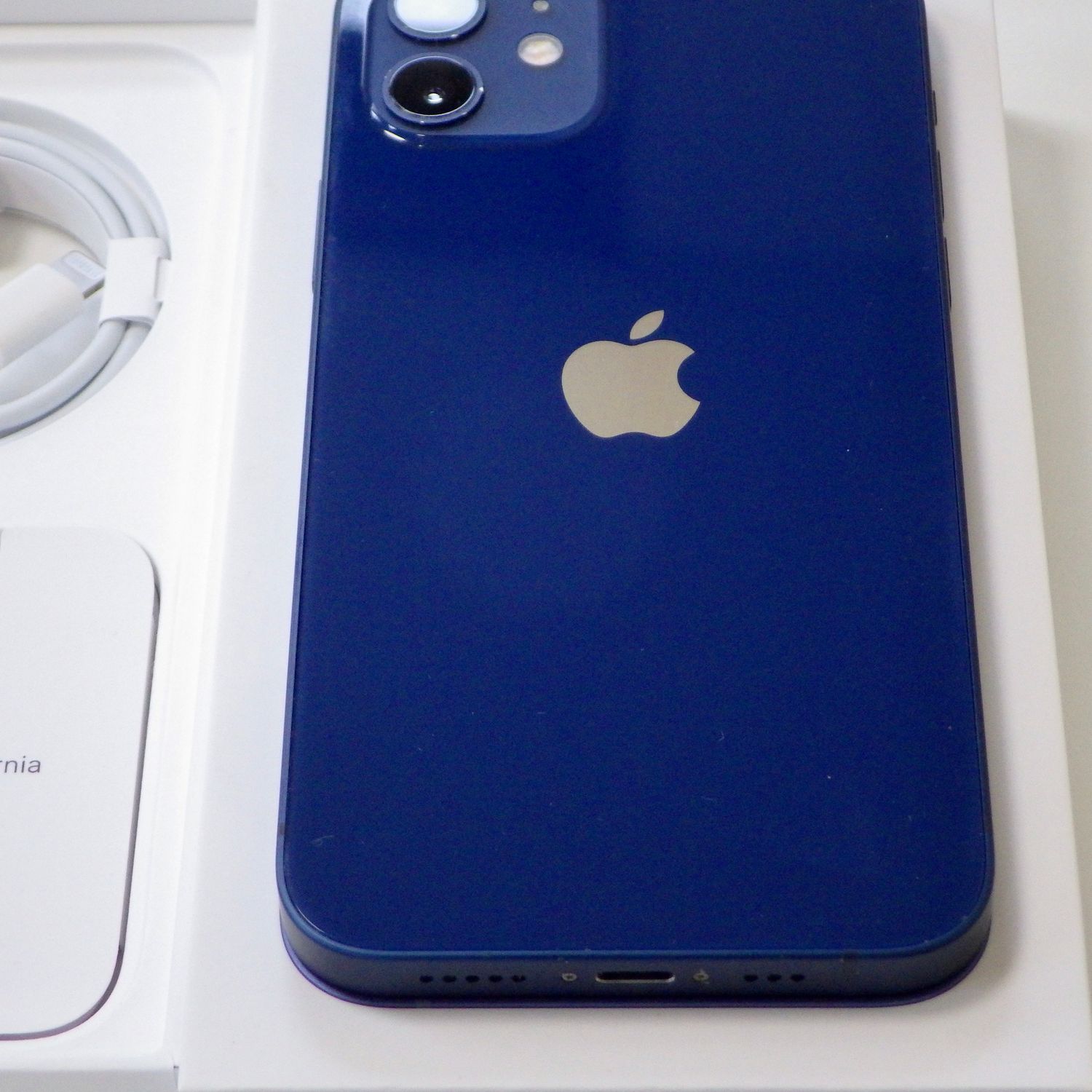 Apple iPhone 12 128GB ブルー SIMフリー バッテリー86%