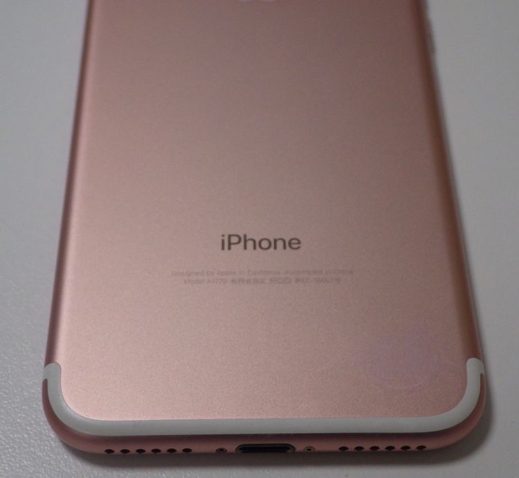 SIM�ե꡼ iPhone7 32GB ������������� ����86�� ����̵��