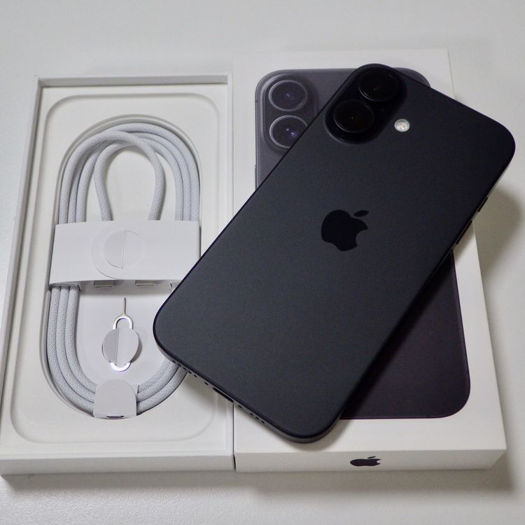 Ʊ Apple SIMե꡼ iPhone16 128GB 98% ֥å ̵