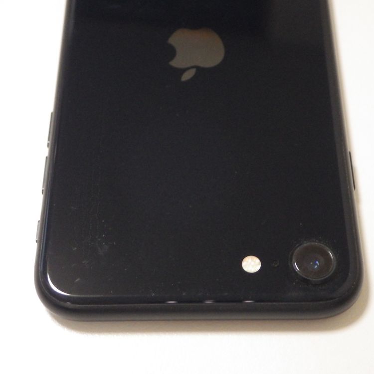 SIM�ե꡼ iPhone SE(��3����) 128GB ����84% �ߥåɥʥ��� ����̵��
