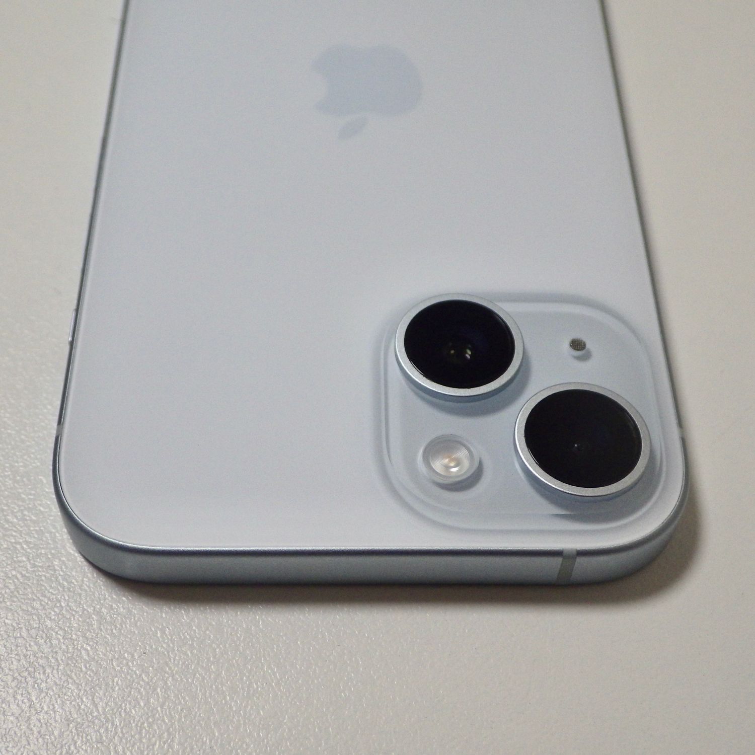 ムスビー｜SIMフリー iPhone15 128GB 電池94% ブルー 送料無料