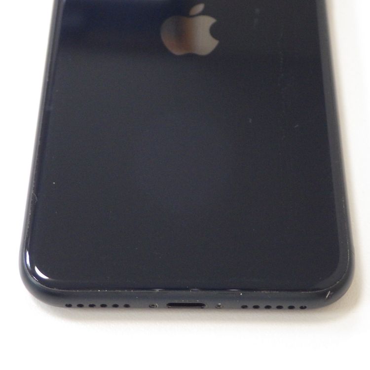 SIM�ե꡼ iPhone SE(��3����) 128GB ����90% �ߥåɥʥ��� ����̵��